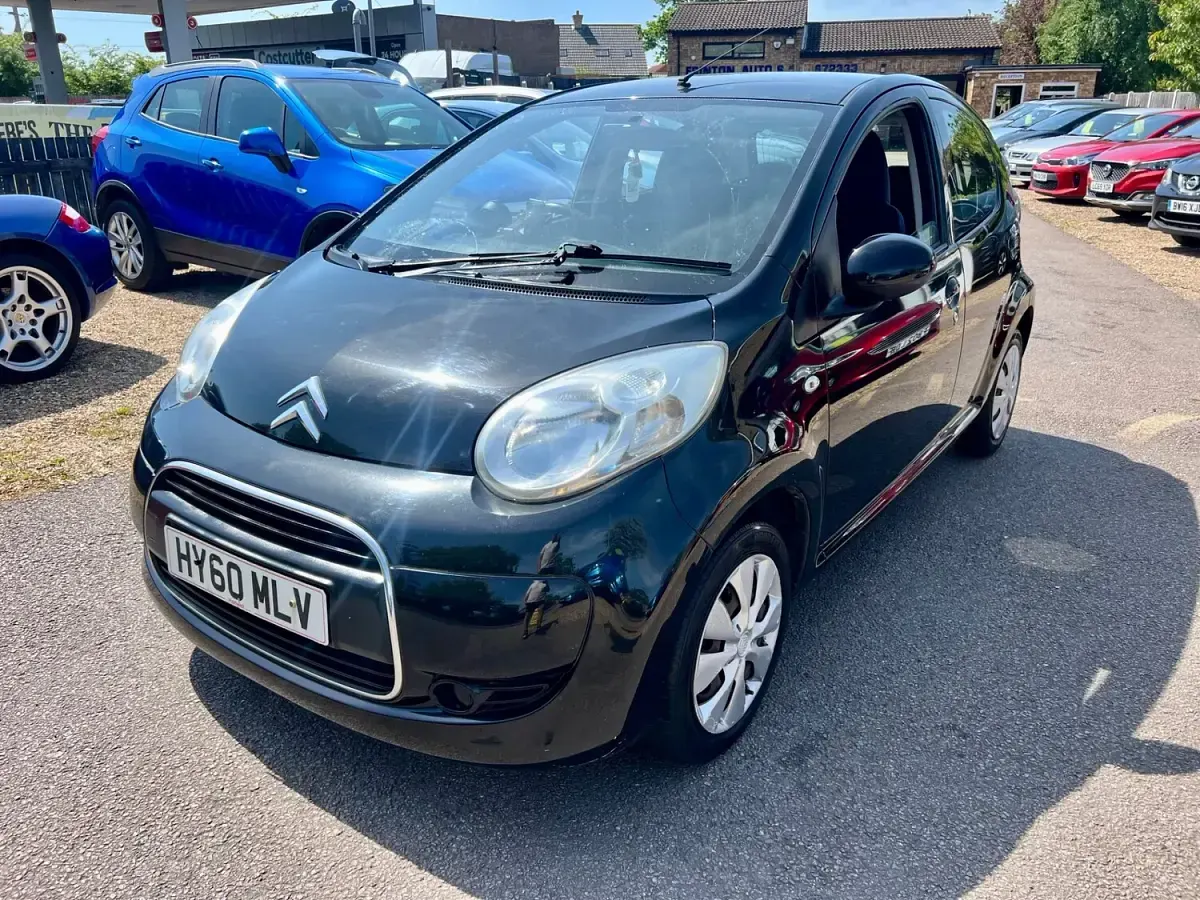Begagnad Citroën C1 VTR Sport 68 HK (50 kW) 2010 Svart Halvkombi