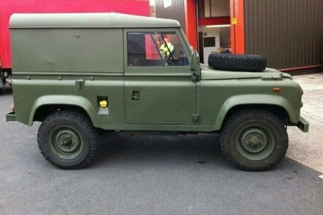Used Land Rover Defender 90 HP (66 kW) 1997 SUV