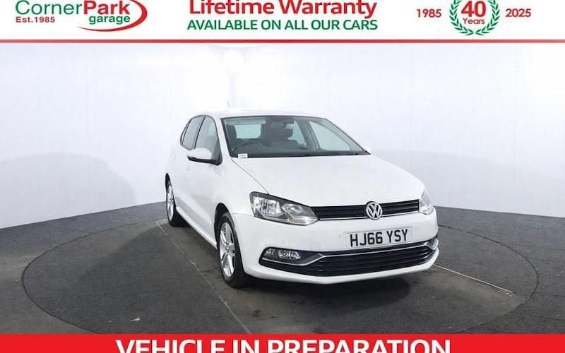 Used VW Polo Match 90 HP (66 kW) 2016 White Hatchback