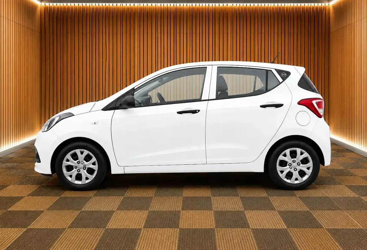Used Hyundai i10 66 HP (48 kW) 2015 White Hatchback
