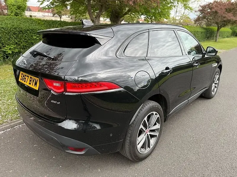 Used Jaguar F-Pace R-Sport 180 HP (132 kW) 2017 Black SUV