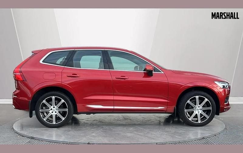 Used Volvo XC60 Inscription 190 HP (139 kW) 2018 Red SUV