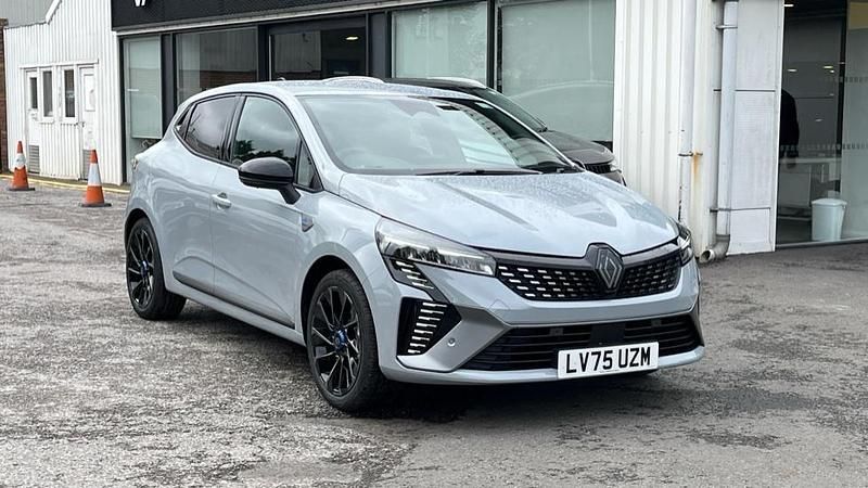 Metallic ceramic grey New 2025 Renault Clio V Esprit Alpine Hatchback | £21,490 (Fair price) - Image 1/1