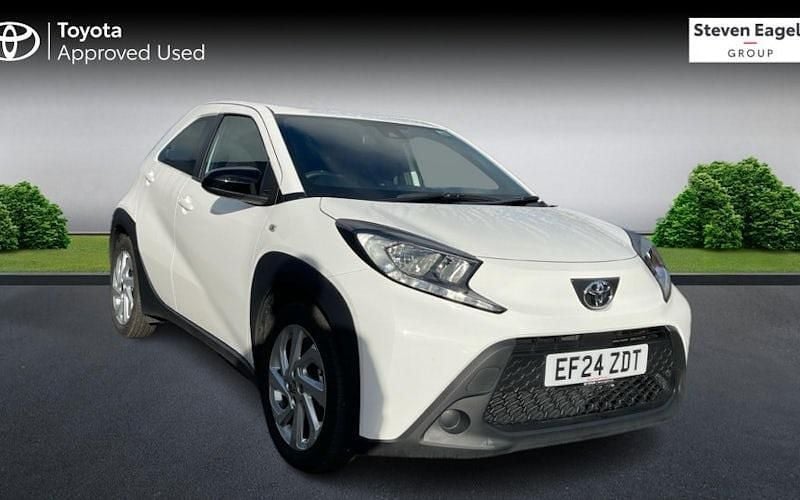 Used 2025 Toyota Aygo X PURE SUV | £13,434 - Image 1/4