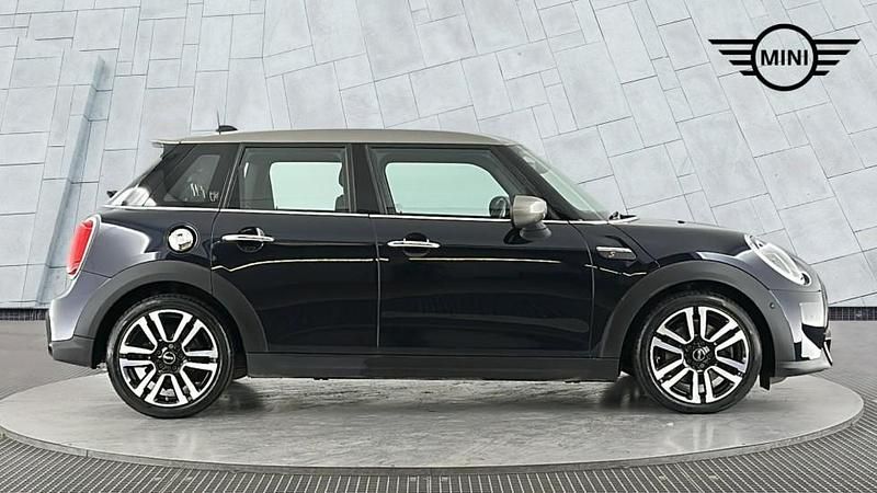 Used Mini Cooper S Exclusive 176 HP (129 kW) 2022 Black Hatchback