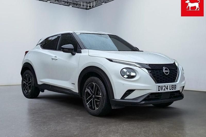 White Used 2024 Nissan Juke N-Connecta SUV | £19,650 (Fair price) - Image 1/1