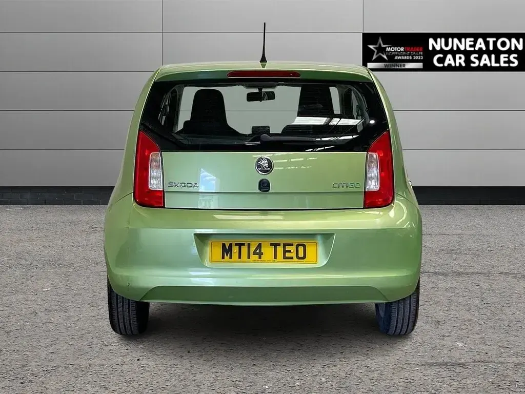 Used Skoda Citigo Elegance 60 HP (44 kW) 2014 Green Hatchback