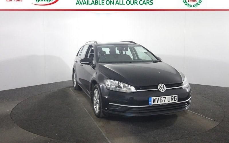 Used VW Golf VII SE 116 HP (85 kW) 2017 Black Estate