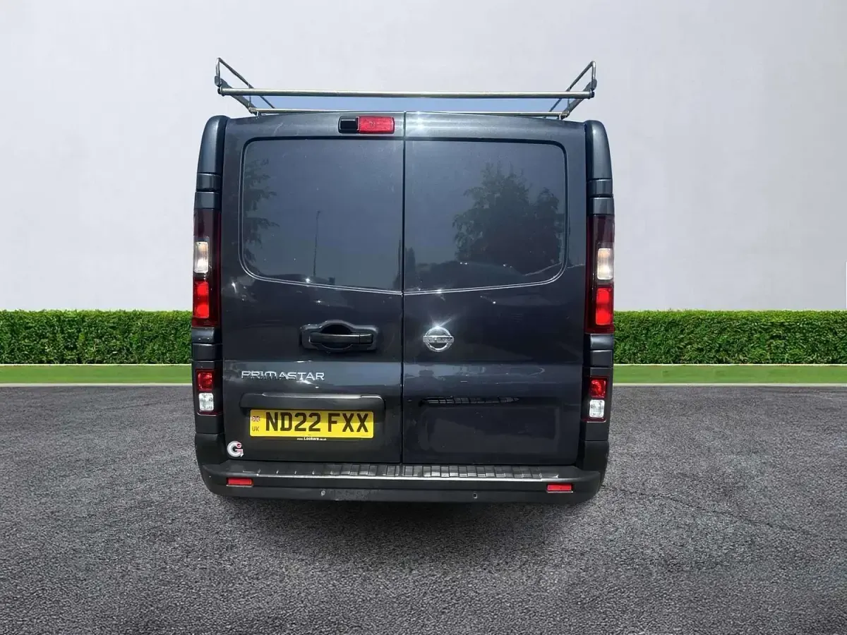 Used Nissan Primastar Tekna 110 HP (80 kW) 2022 Grey MPV