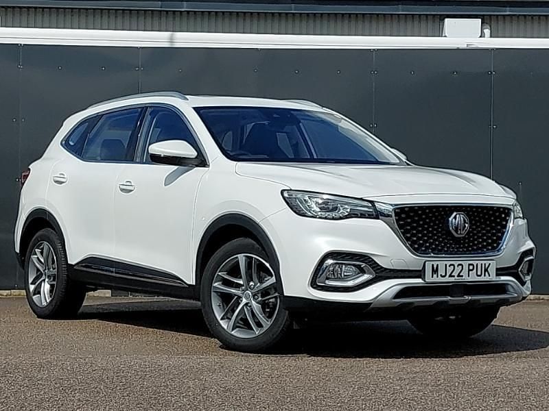White Used 2022 MG HS Exclusive SUV | £17,998 (Fair price) - Image 1/4