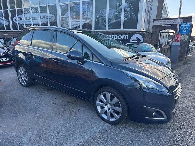 Blue Used 2015 Peugeot 5008 Allure MPV | £5,200 (Good price) - Image 1/4