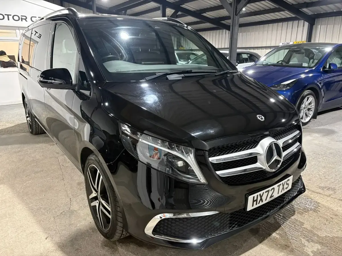 Used Mercedes V220 163 HP (119 kW) 2022 Black MPV