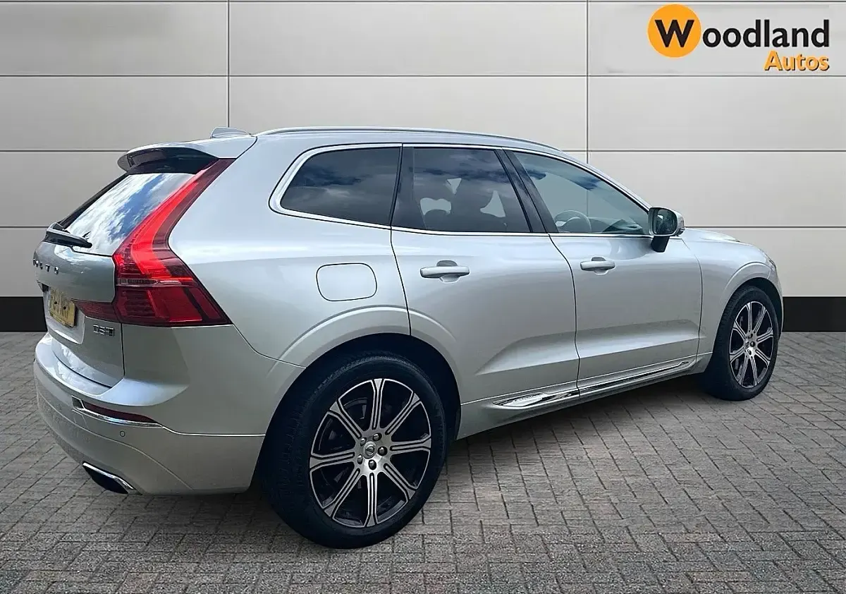 Usado Volvo XC60 Inscription 2018 Plateado SUV