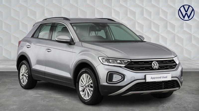 Used VW T-Roc Life 110 HP (80 kW) 2023 Silver SUV
