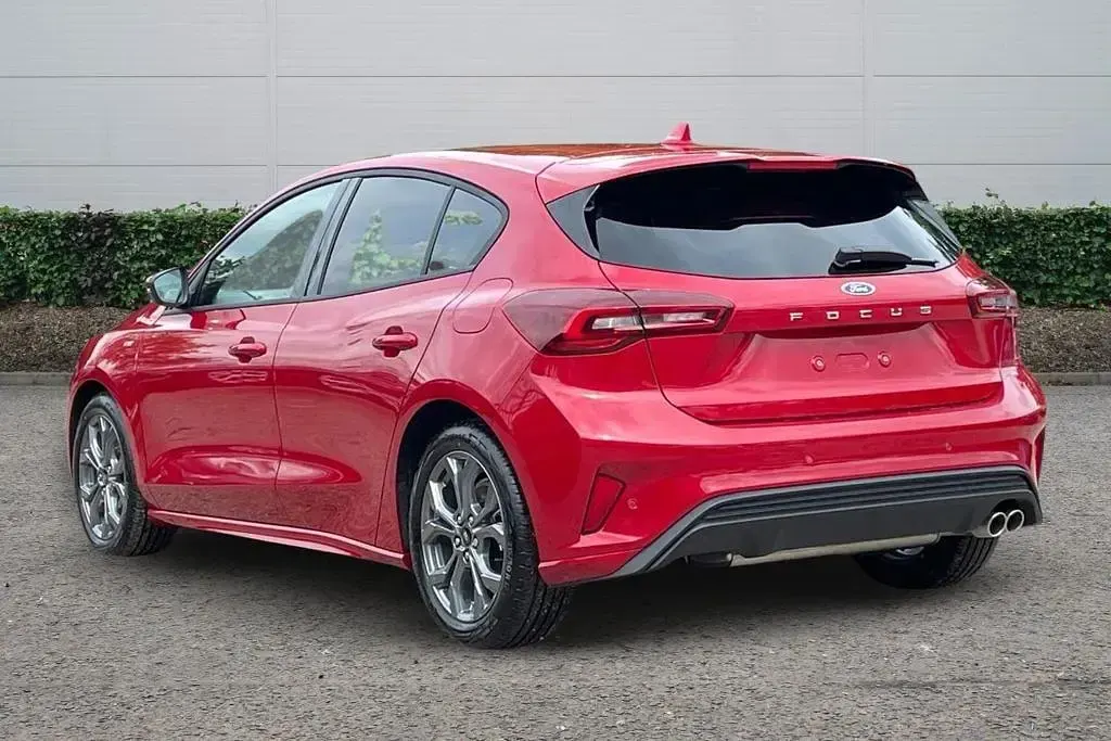 New Ford Focus ST-Line 2026 Red Hatchback