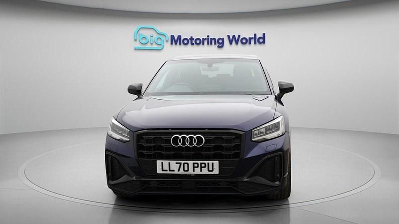 Used Audi Q2 Black Edition 150 HP (110 kW) 2021 Blue SUV