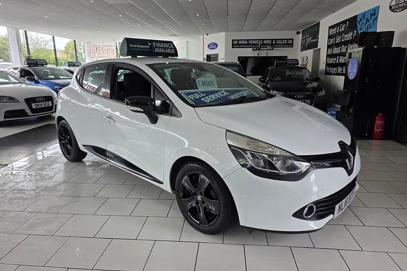 White Used 2016 Renault Clio IV Dynamique Hatchback | £4,995 (Fair price) - Image 1/1