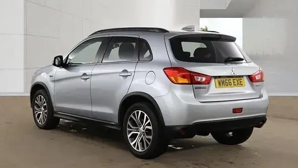 Used Mitsubishi ASX 147 HP (108 kW) 2016 Silver SUV