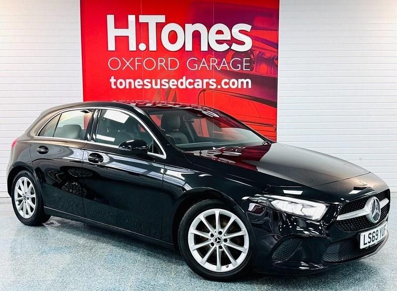 Black Used 2019 Mercedes A180 Hatchback | £12,495 (Good price) - Image 1/4