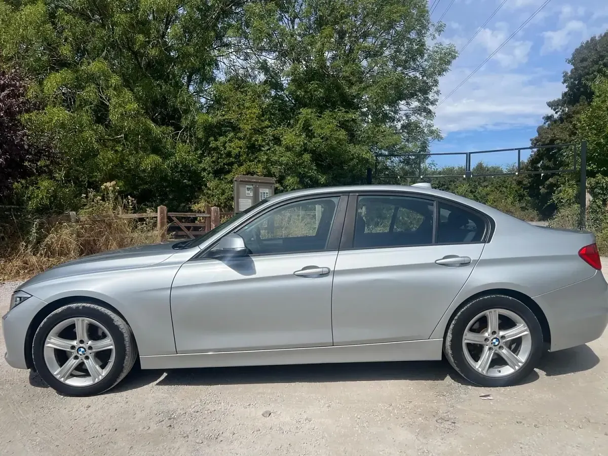Used BMW 320 Impressive 184 HP (135 kW) 2014 Silver Sedan