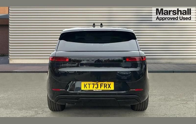 Used Land Rover Range Rover Sport SE Dynamic 300 HP (220 kW) 2023 Santorini black metallic SUV