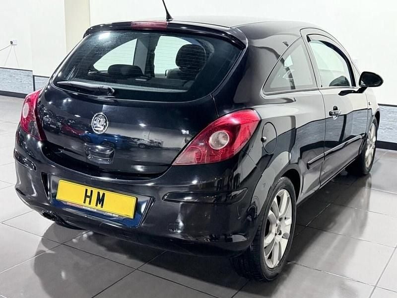 Used Vauxhall Corsa 89 HP (65 kW) 2007 Black Hatchback