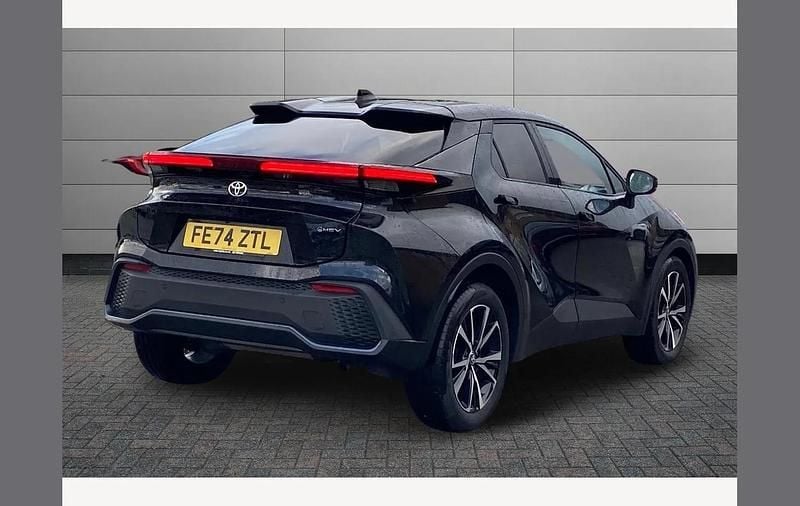 Used Toyota C-HR Design 140 HP (102 kW) 2024 Black SUV