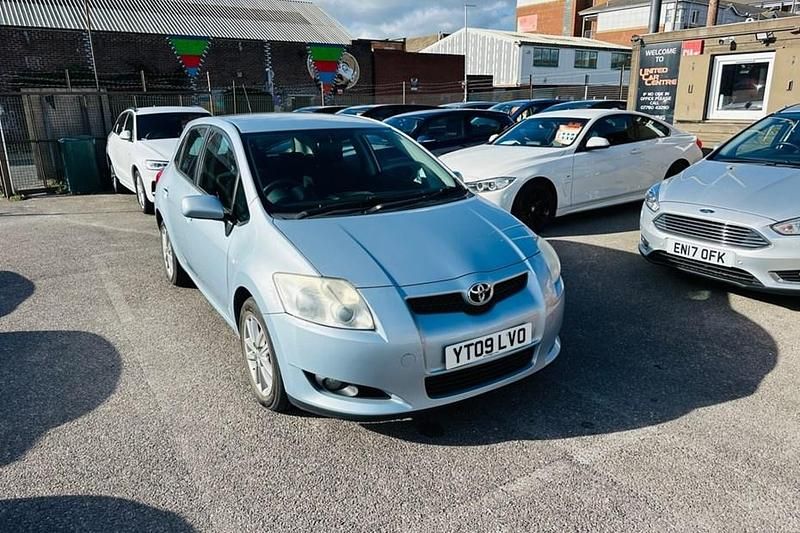 Used 2009 Toyota Auris | £2,800 (Fair price) - Image 1/1