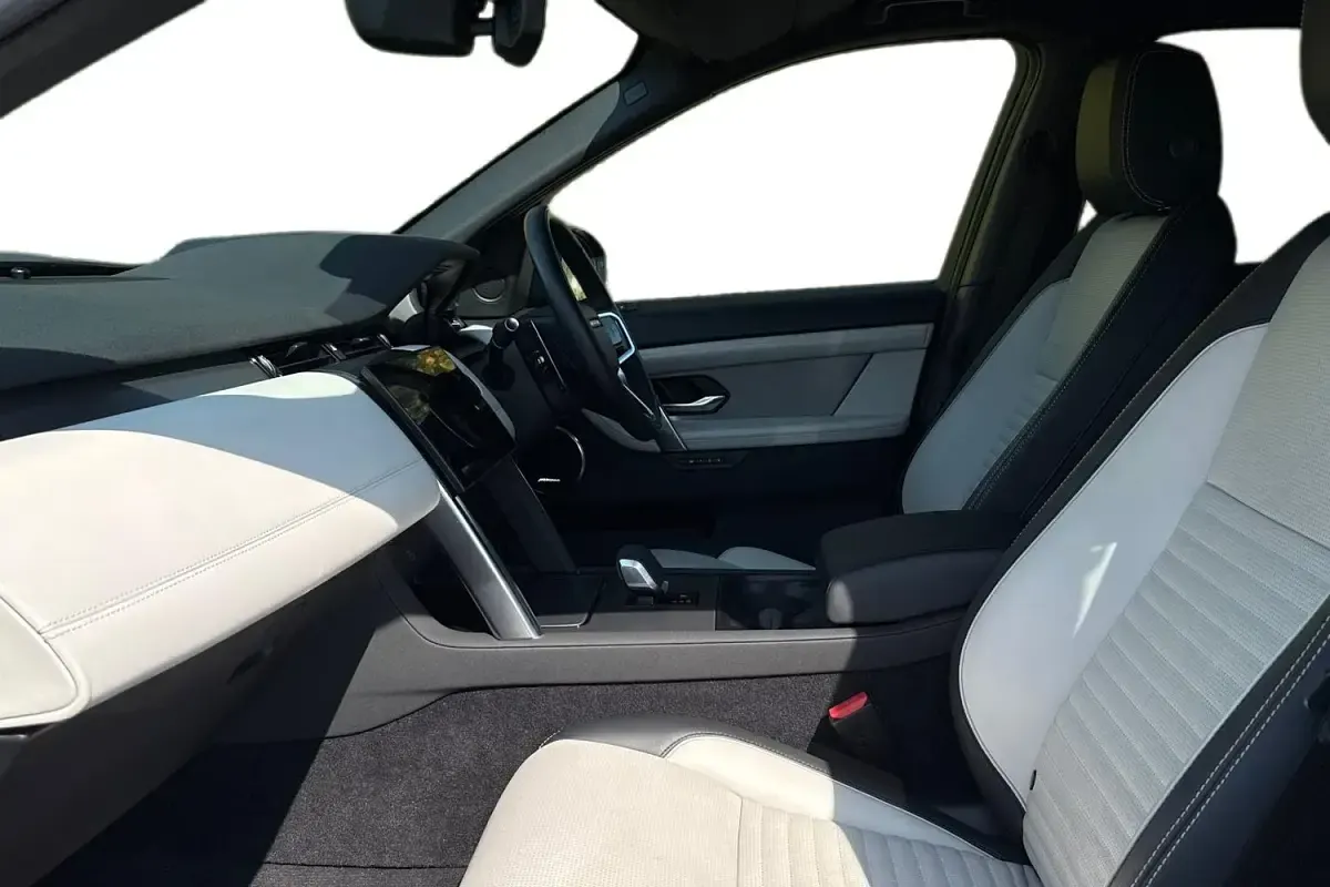 Used Land Rover Discovery Sport HSE Dynamic 2025 Blue SUV