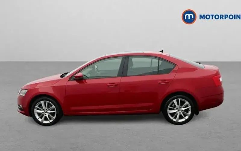 Used Skoda Octavia SE L 150 HP (110 kW) 2019 Red Hatchback