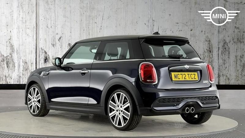 Used Mini Cooper S Exclusive 176 HP (129 kW) 2023 Black Hatchback