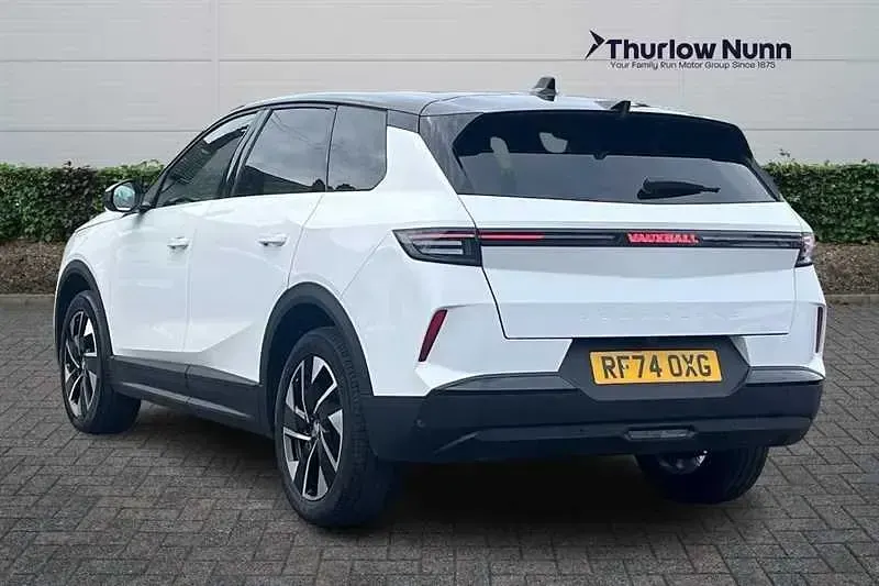 Second-hand Vauxhall Grandland X Ultimate 136 CP (100 kW) 2025 Alb SUV