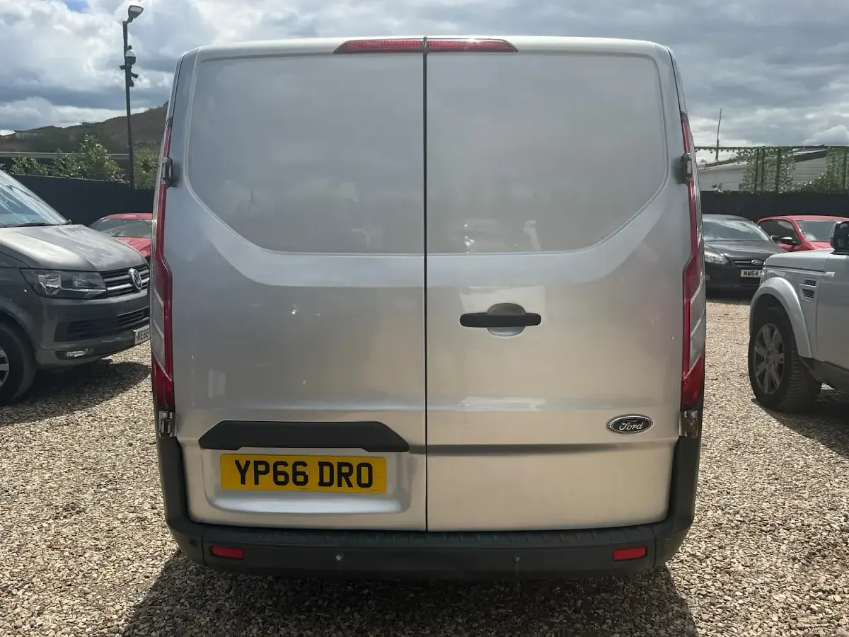 Used Ford Transit Custom Trend 125 HP (91 kW) 2016 Silver Van
