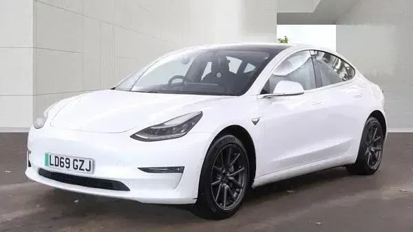 Used Tesla Model 3 Long Range AWD 366 kW (498 HP) 2019 White Sedan