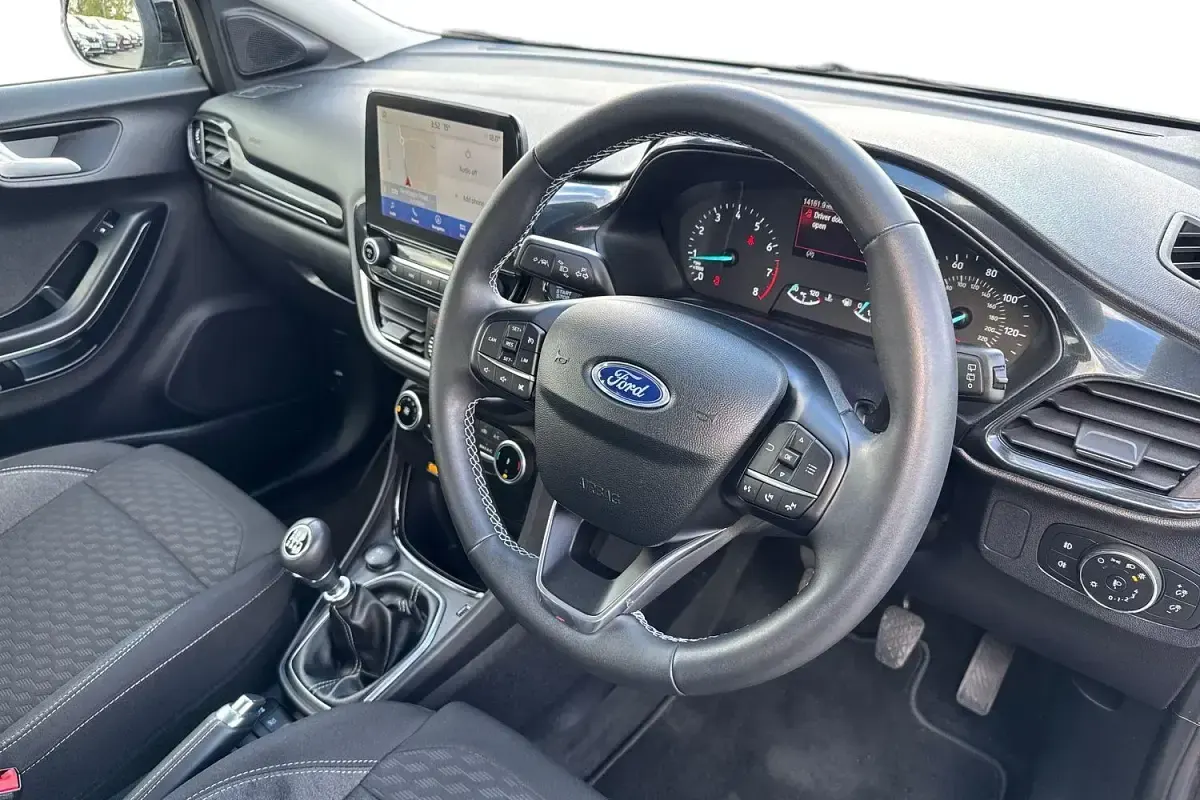 Second-hand Ford Puma Titanium 125 CP (91 kW) 2022 Negru SUV
