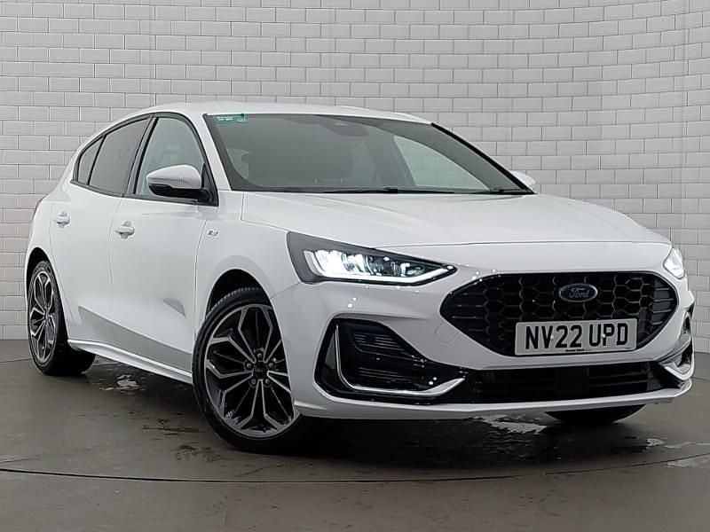 White Used 2022 Ford Focus ST-Line Hatchback | £19,498 (Expensive) - Image 1/4