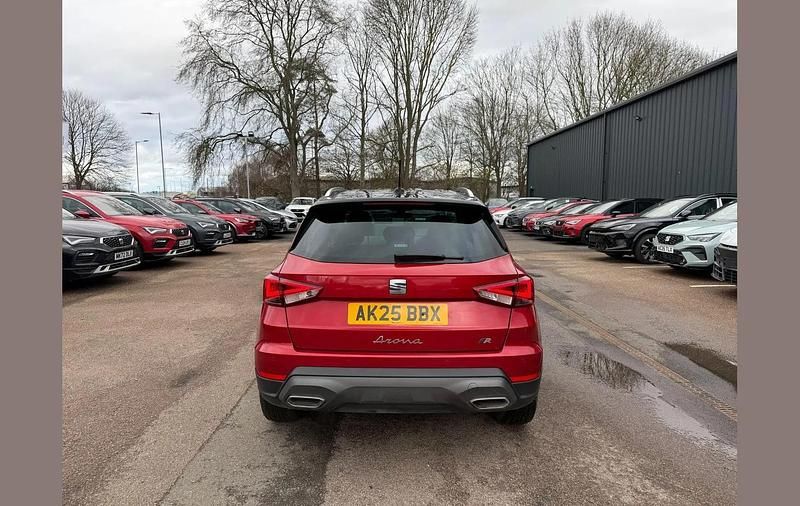 Used Seat Arona FR 113 HP (83 kW) 2025 Red SUV