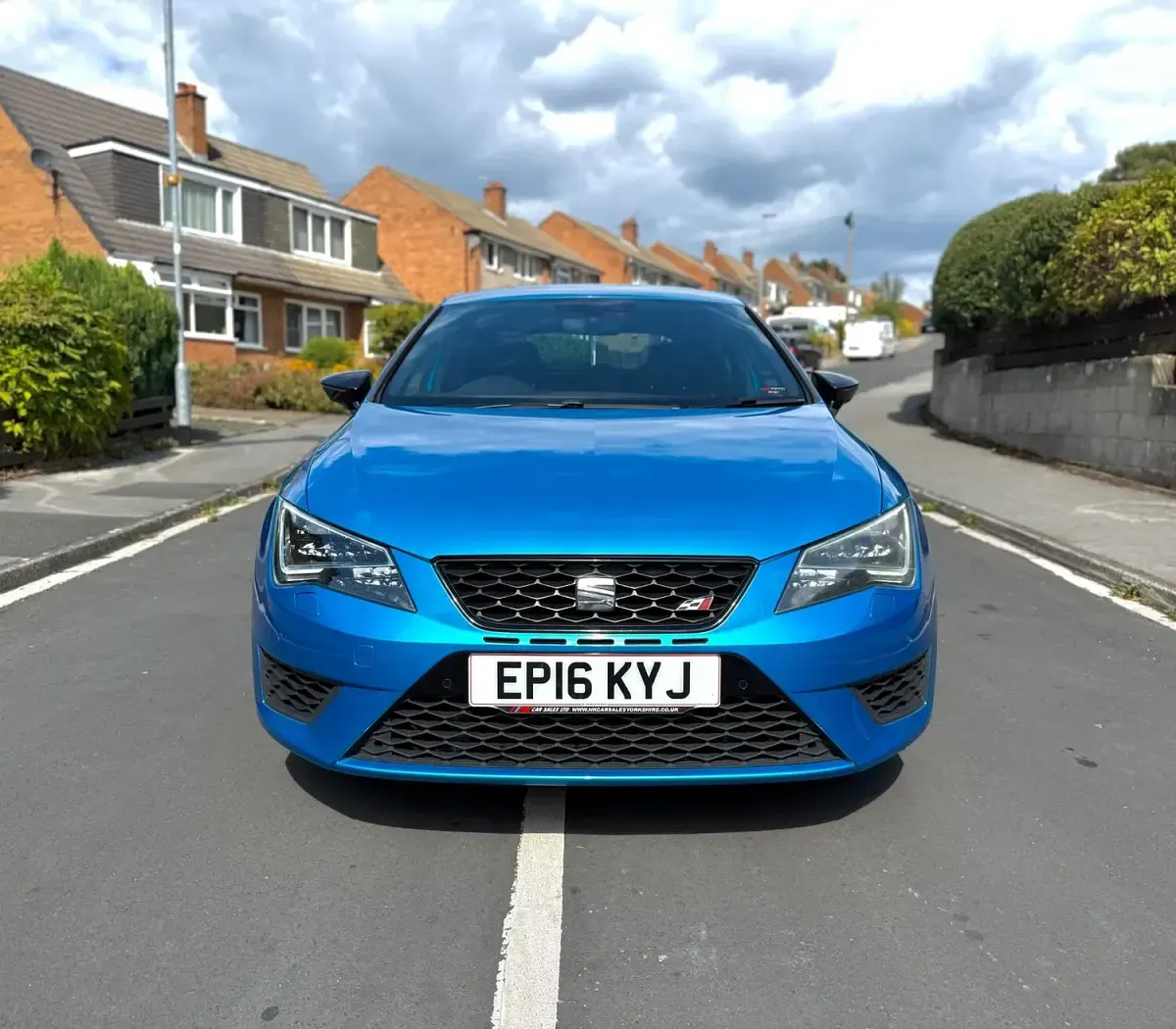 Used Seat Leon Cupra 290 285 HP (209 kW) 2016 Blue Hatchback