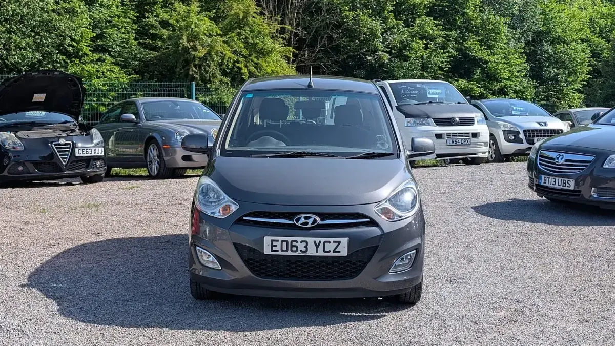 Used Hyundai i10 Active 83 HP (61 kW) 2013 Grey Hatchback