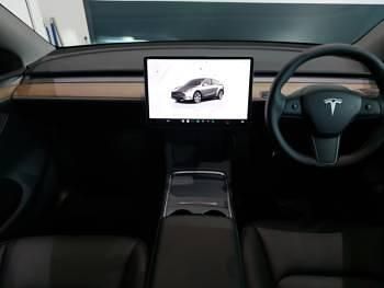 Used Tesla Model Y Long Range AWD 11 kW (15 HP) 2022 White SUV