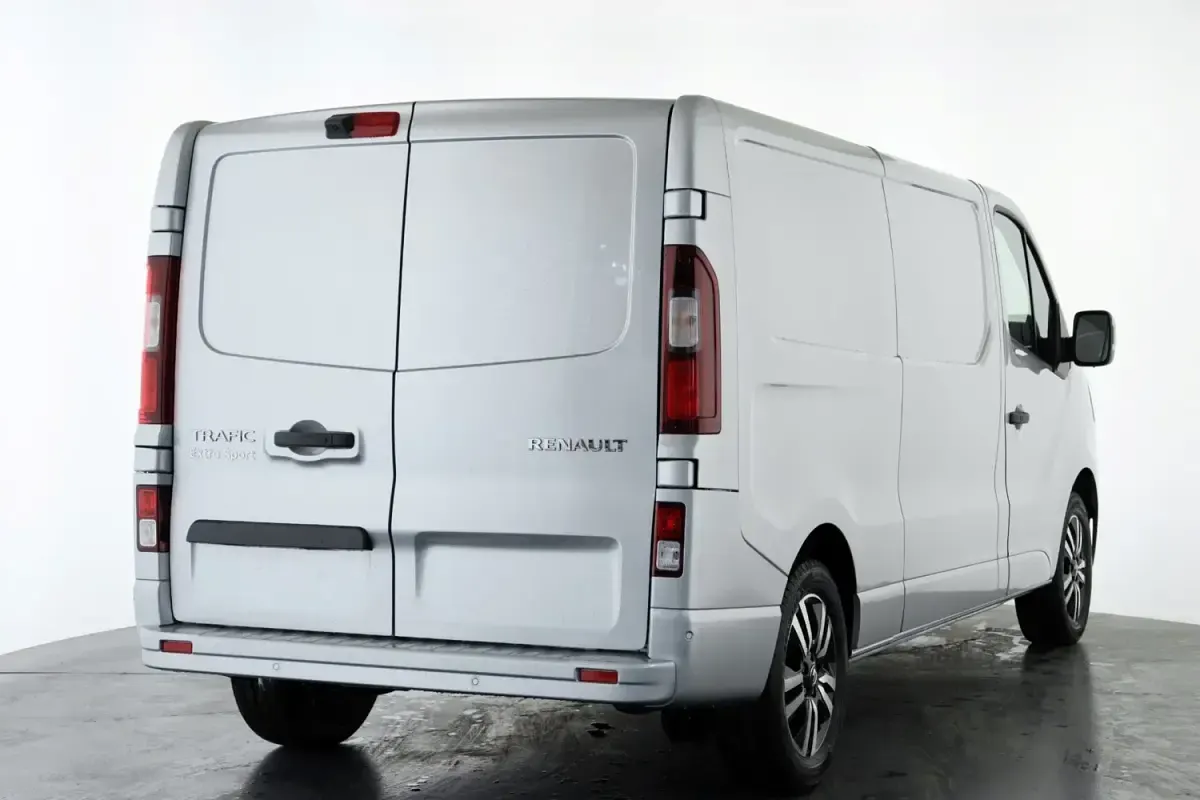 Ny Renault Trafic 170 HK (125 kW) 2025 Grå Minibuss