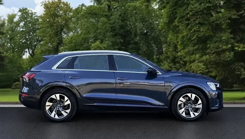 Used Audi Q8 e-tron Sport 11 kW (15 HP) 2023 Blue SUV