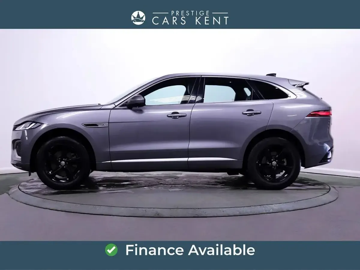 Second-hand Jaguar F-Pace R-Dynamic 204 CP (150 kW) 2022 Gri SUV