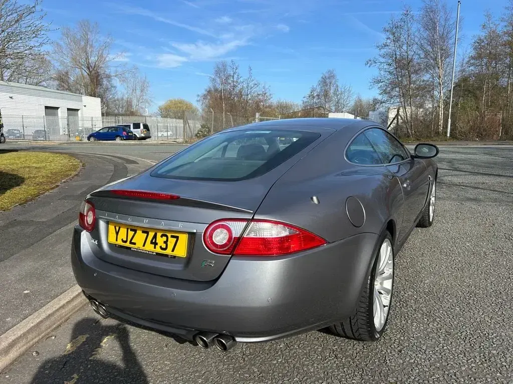 Used Jaguar XKR 420 HP (308 kW) 2007 Grey Coupe