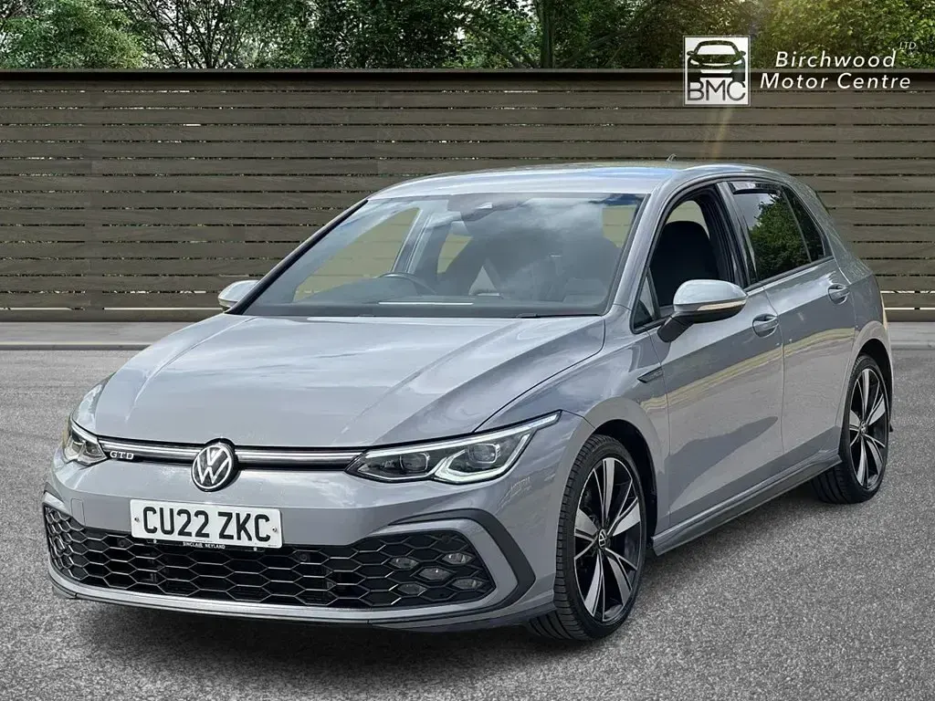 Begagnad VW Golf VIII GTD 200 HK (147 kW) 2022 Grå Halvkombi