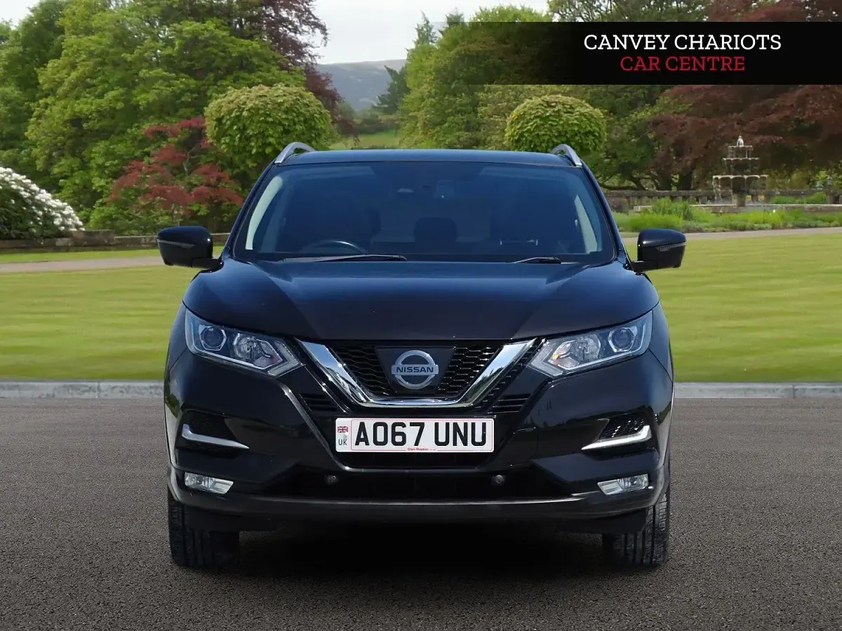 Used Nissan Qashqai N-Connecta 115 HP (84 kW) 2017 Black SUV