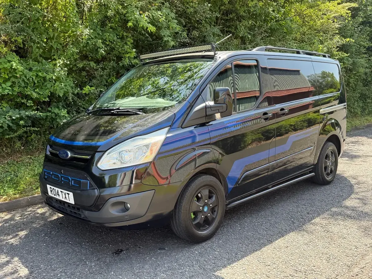 Used Ford Transit Custom Limited 125 HP (91 kW) 2014 Black Van