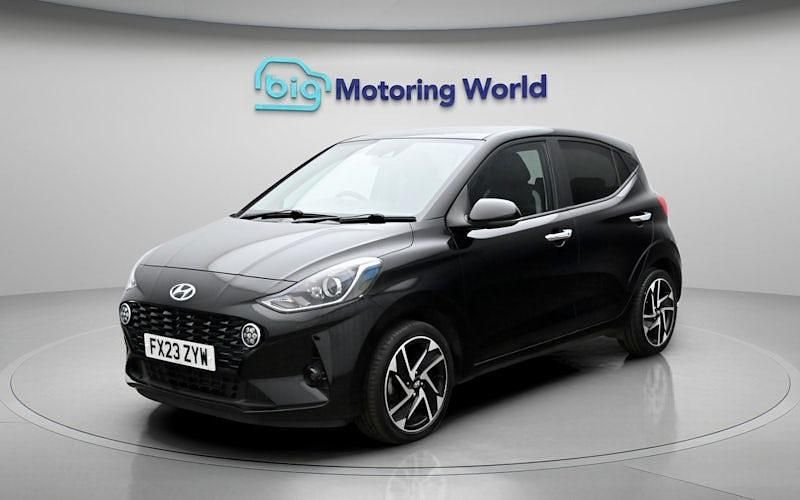 Used Hyundai i10 Premium 67 HP (49 kW) 2023 Black Hatchback