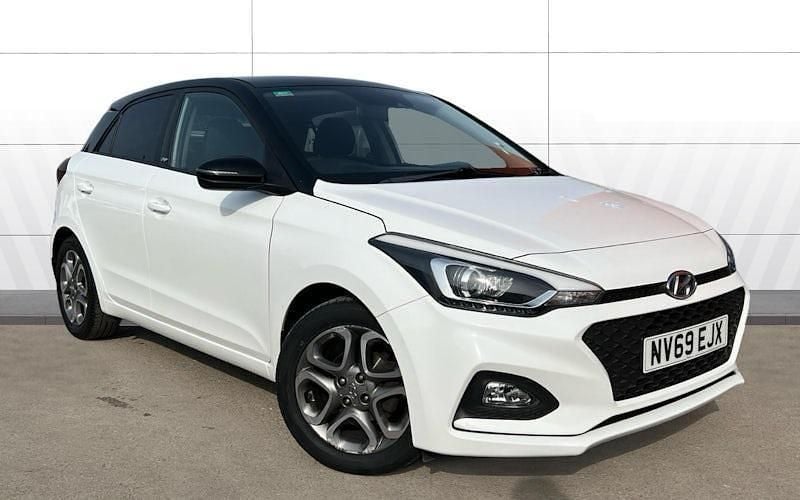 Used Hyundai i20 84 HP (61 kW) 2020 Hatchback