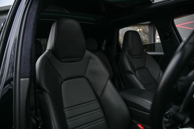 Used Porsche Cayenne Turbo S 2020 Blue SUV